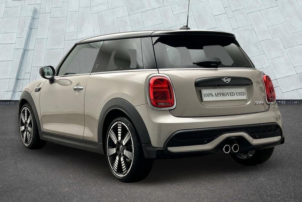 Mini Hatch 3-Door Cooper S Exclusive GN24YWP Grey #3