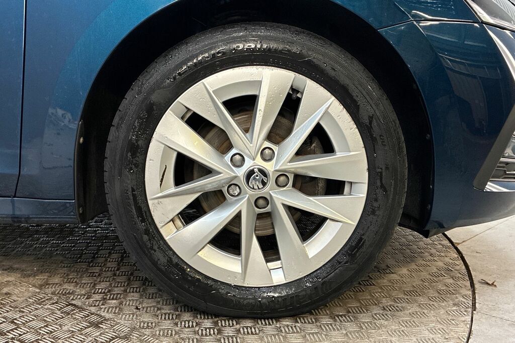 Skoda Octavia 1.5 Tsi Se L Blue #5