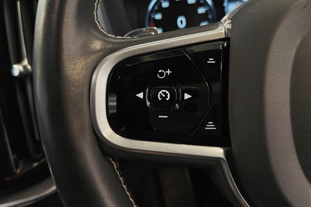 Volvo XC60 2.0 D4 Momentum Geartronic Grey #11