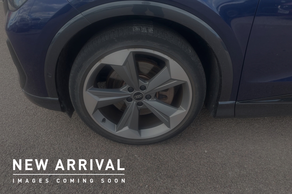 Audi Q4 E Tron Q4 Sportback Black Edition 50 E-tron Quattro 220,0 Blue #5