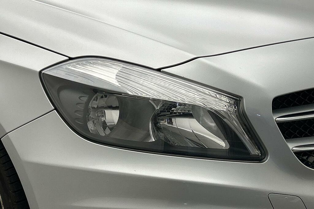Mercedes-Benz A Class 1.5 Amg Line Premium Euro 6 Ss  #20