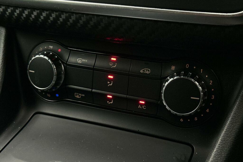 Mercedes-Benz A Class 1.5 Amg Line Premium Euro 6 Ss  #27