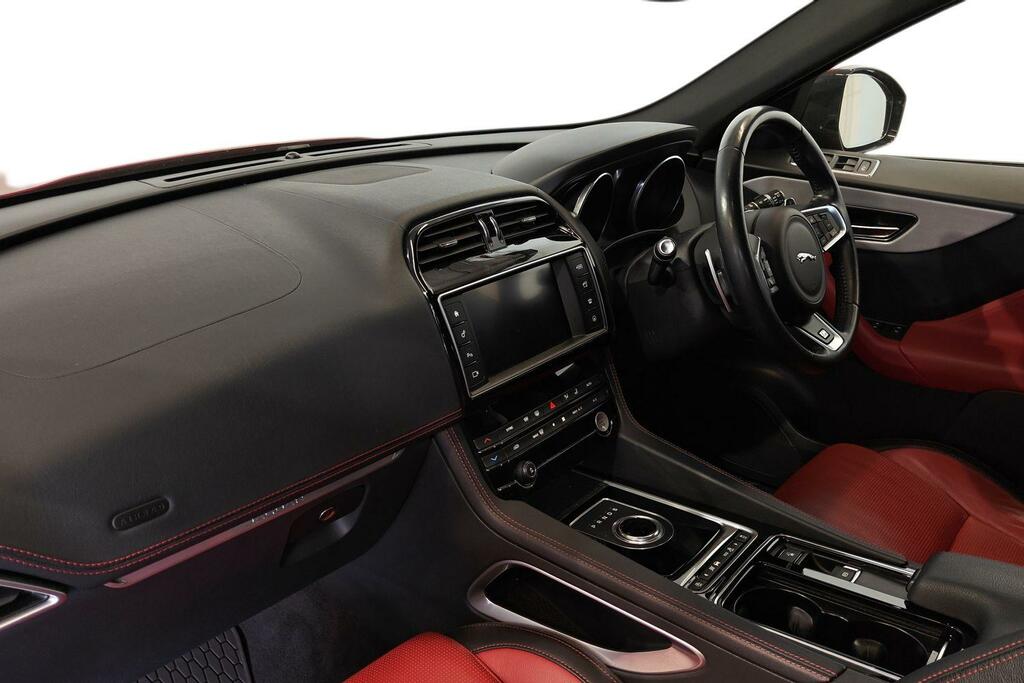 Jaguar F-Pace 2.0D R-sport Awd Red #2