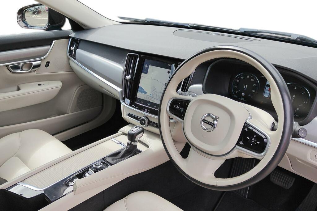 Volvo V90 2.0H T8 Twin Engine 10.4Kwh R-design Pro Estate #10