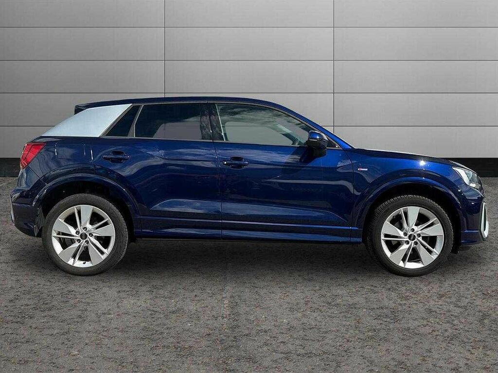 Audi Q2 S Line 30 Tfsi 110 Ps 6-Speed Blue #4