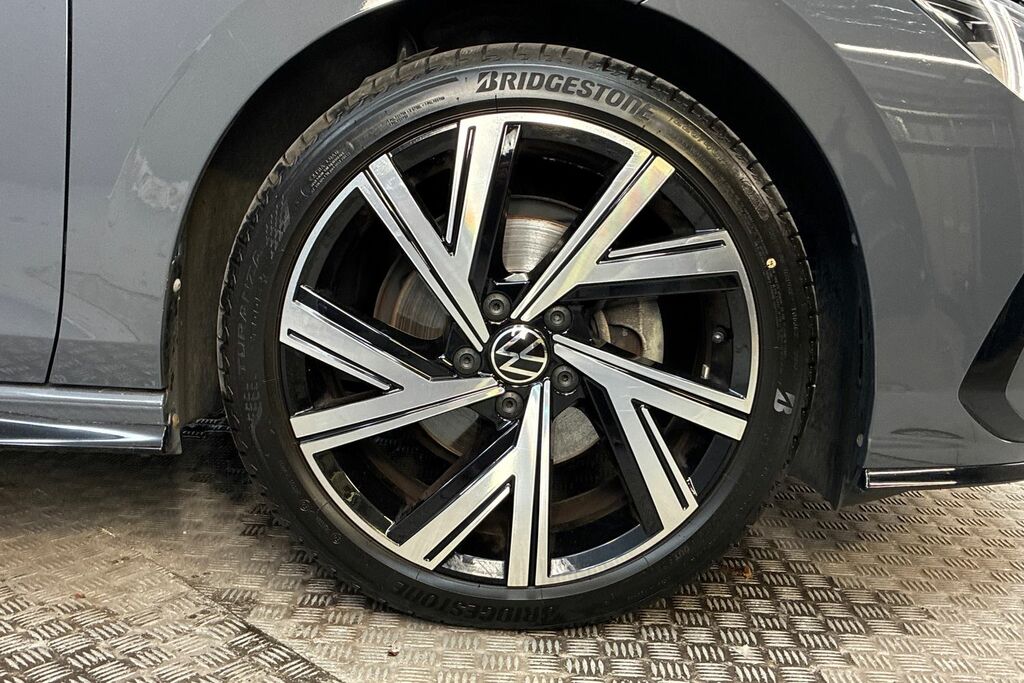 Volkswagen Golf 1.5 Etsi 150 R-line Dsg Grey #5