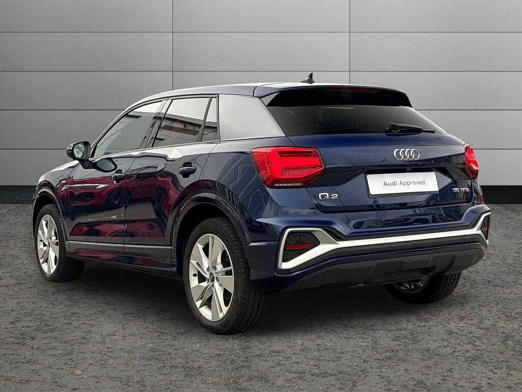 Audi Q2 S Line 35 Tfsi 150 Ps 6-Speed Blue #3