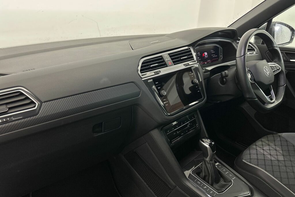 Volkswagen Tiguan 1.5 Tsi 150 R-line Dsg Grey #2