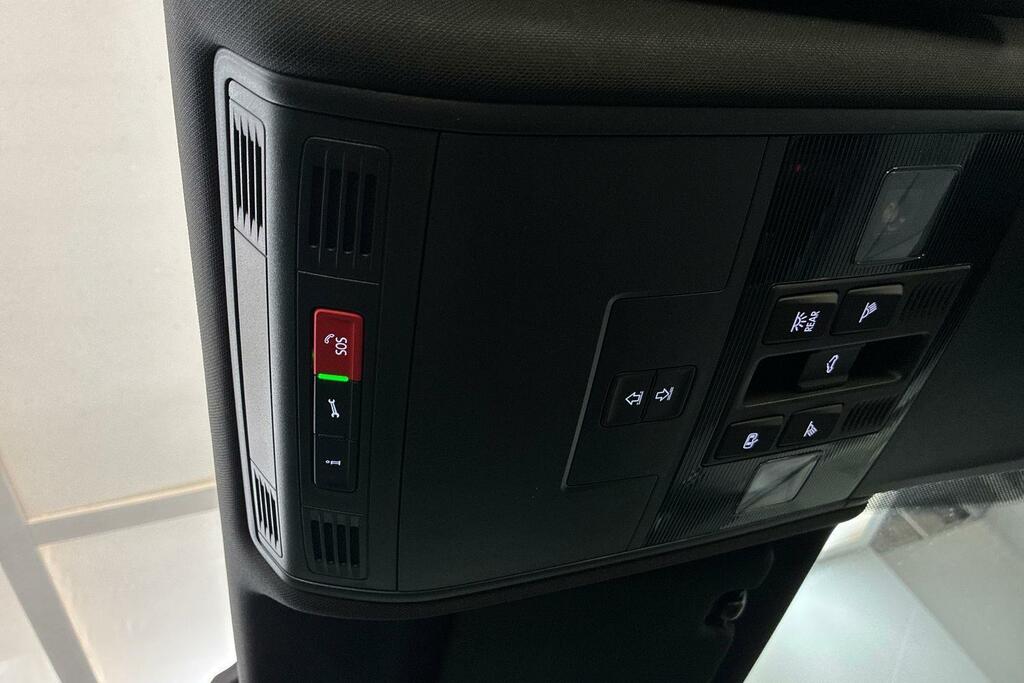 Volkswagen Tiguan R-line Black #26