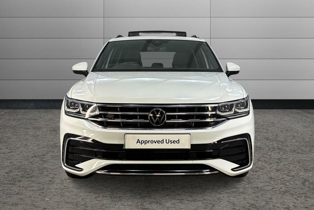 Volkswagen Tiguan R-line Black #8