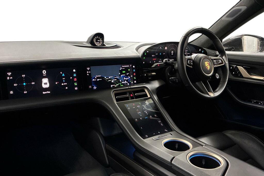 Porsche Taycan 560Kw Turbo S 93Kwh Silver #2