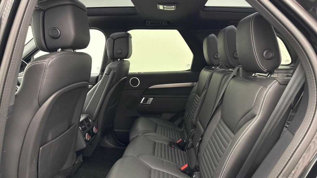 Land Rover Discovery D350 Dynamic Hse Black #4