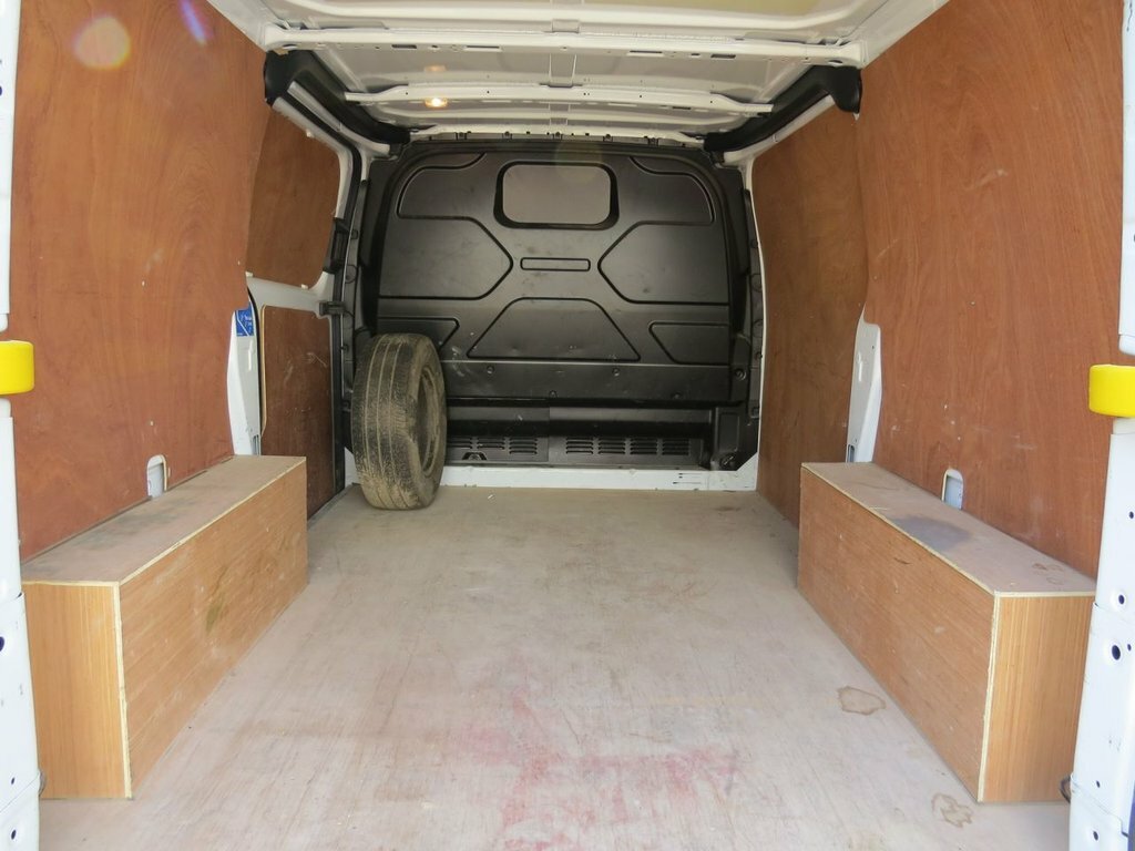 Ford Transit Custom 2L Leader HN22YPA White #2