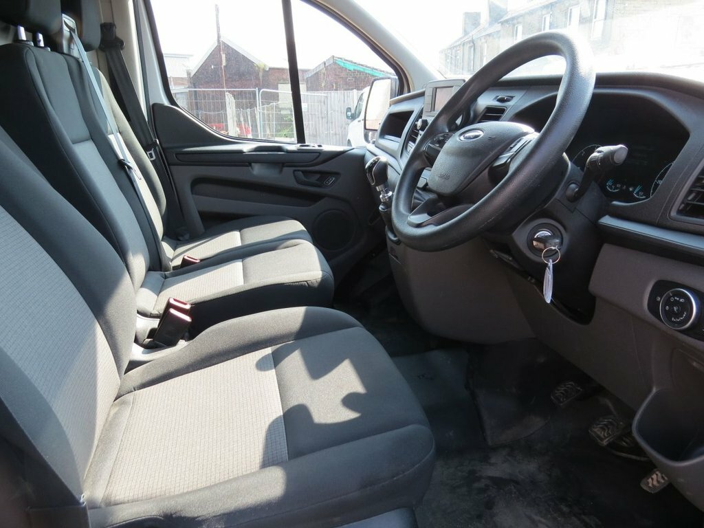 Ford Transit Custom 2L Leader HN22YPA White #3