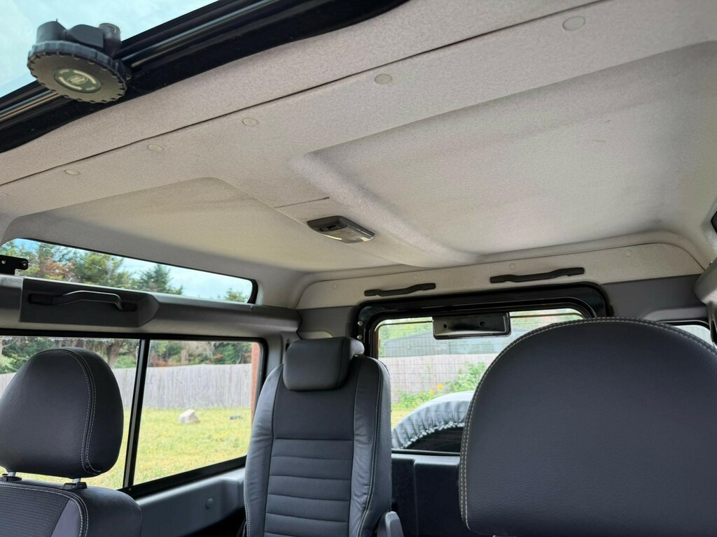 Land Rover Defender 90 2.4 90 County Hard Top 122 Bhp Grey #24