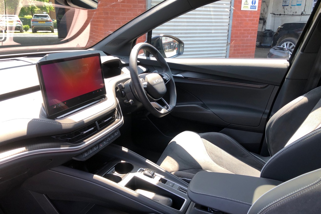 Skoda ENYAQ 210Kw 85X Sportline 82Kwh 4X4 DP75VWW Green #2