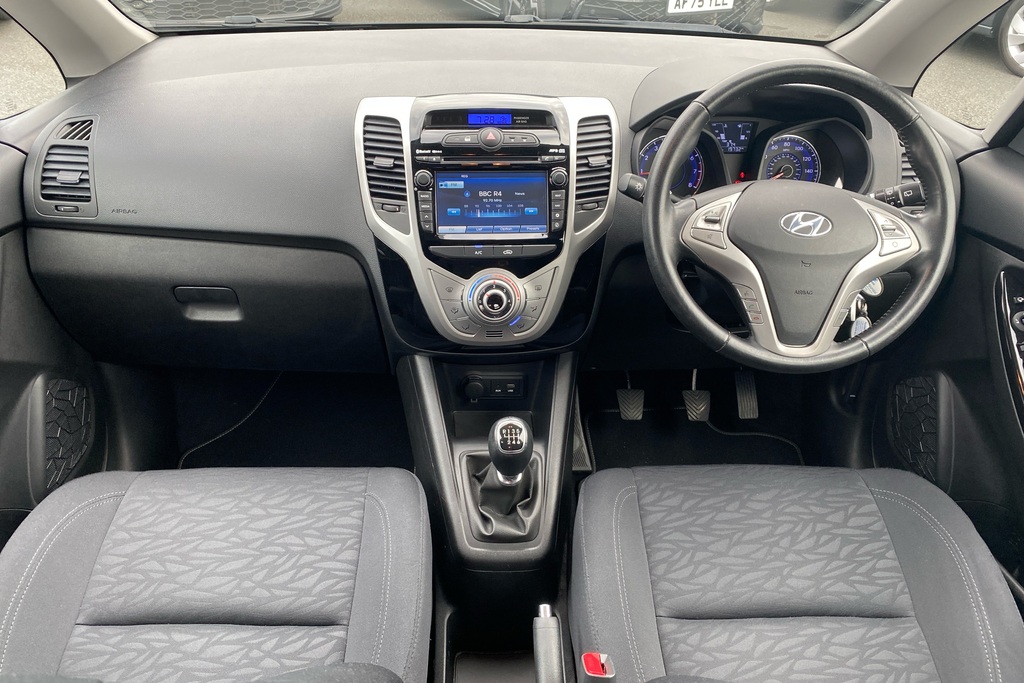Hyundai Ix20 1.4 Blue Drive Se Euro 6 Ss  #8