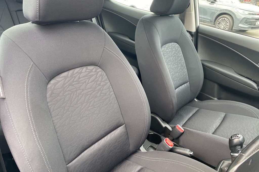 Hyundai Ix20 1.4 Blue Drive Se Euro 6 Ss  #20