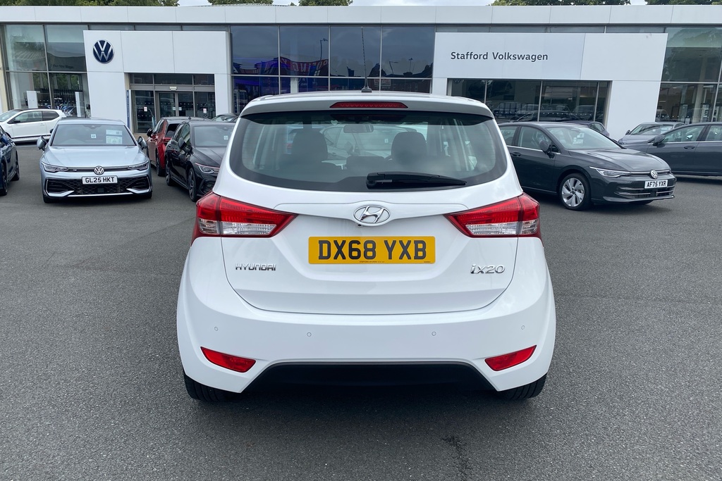 Hyundai Ix20 1.4 Blue Drive Se Euro 6 Ss  #17