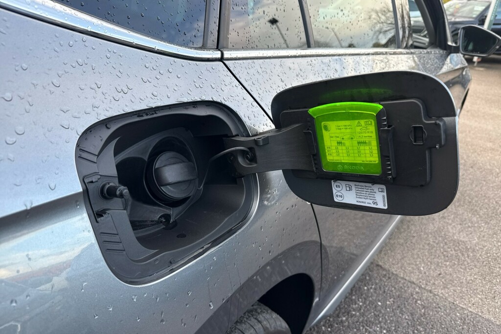 Skoda Kamiq 1.0 Tsi 95 Se Blue #37