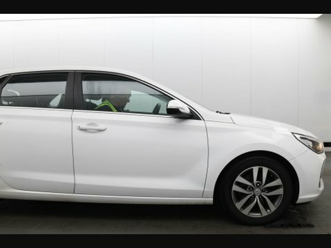 Hyundai I30 I30 Premium Tgdi Red #44