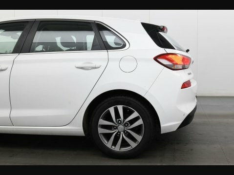 Hyundai I30 I30 Premium Tgdi Red #36