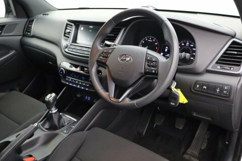 Hyundai Tucson 1.6 Tucson Go YC18NCJ White #2