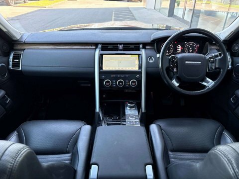 Land Rover Discovery 3 .0 Discovery Hse Black #3