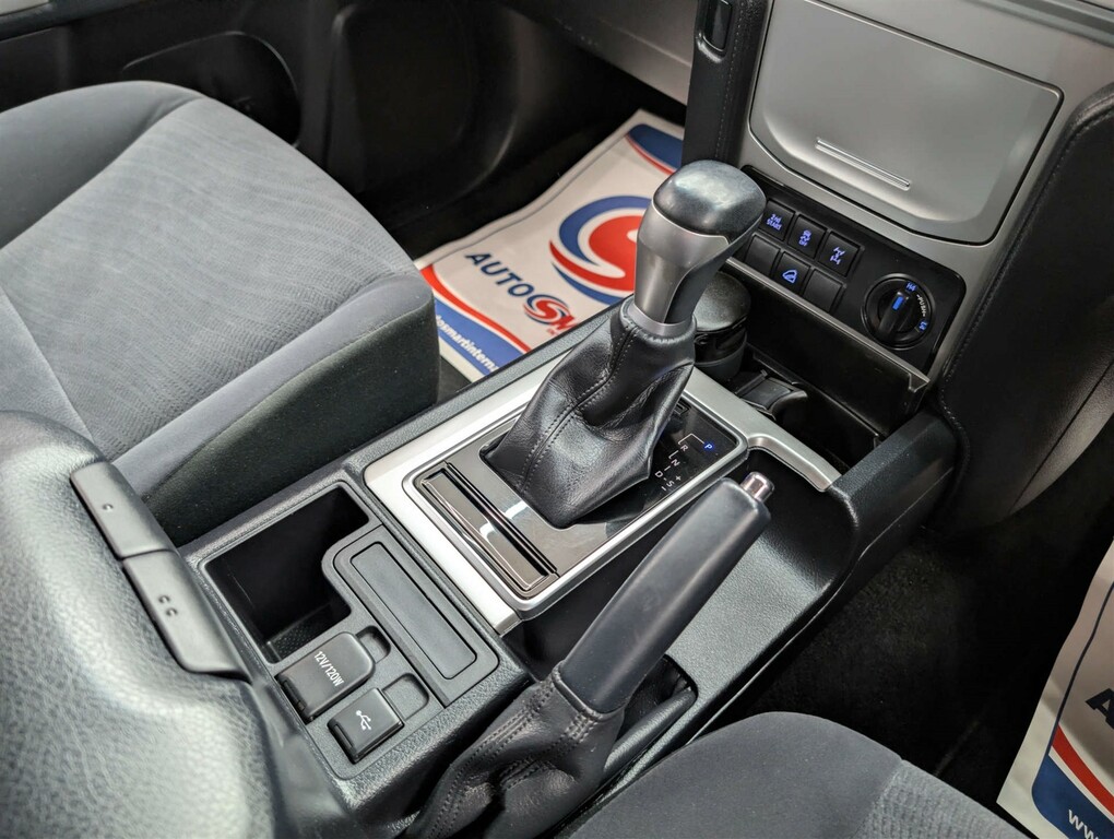Toyota Land Cruiser 2.8 D-4d Active 202 Bhp Blue #36