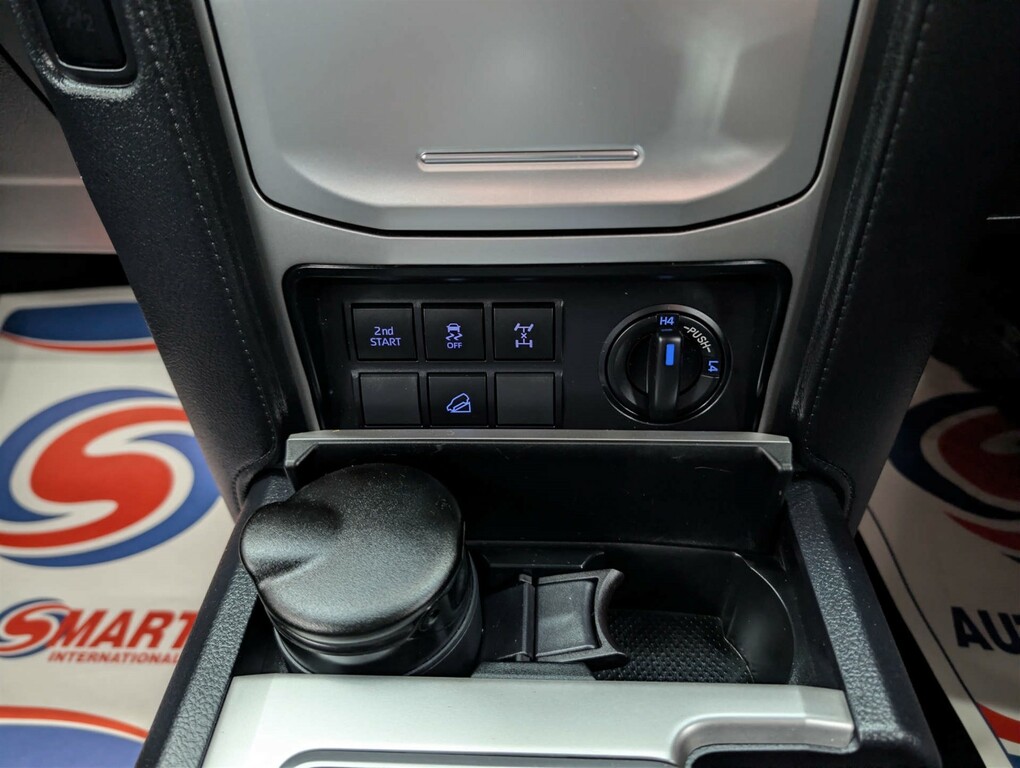 Toyota Land Cruiser 2.8 D-4d Active 202 Bhp Blue #35