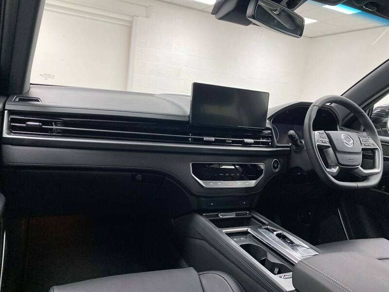 SsangYong Rexton 2.2 K30 Black #2