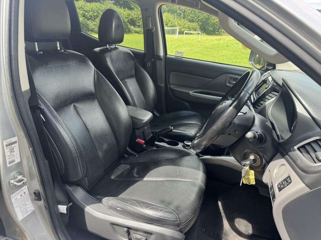 Fiat Fullback Pickup 2.4D Cross Double Cab Pickup 4Wd Euro 6 Black #8