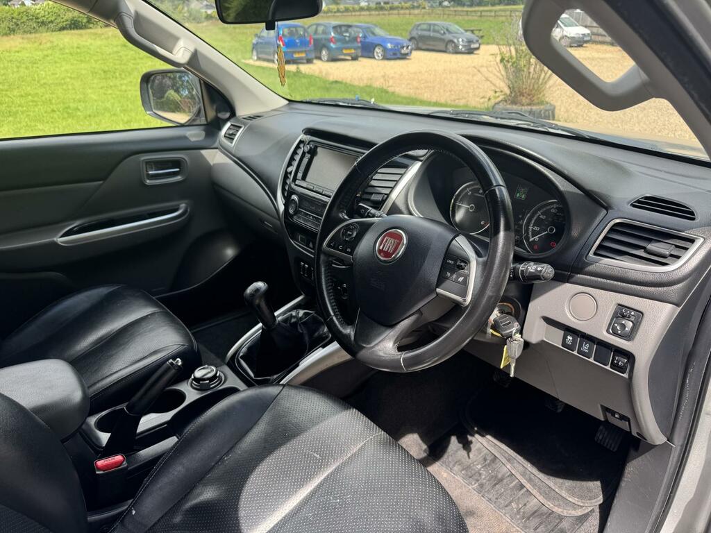 Fiat Fullback Pickup 2.4D Cross Double Cab Pickup 4Wd Euro 6 Black #9