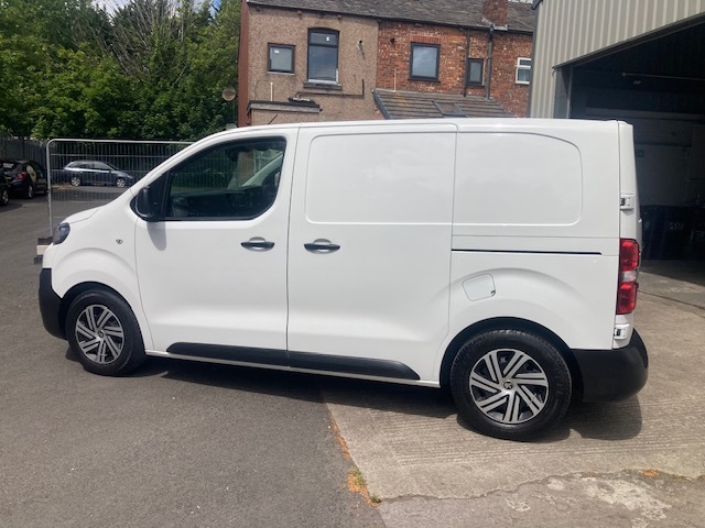 Peugeot Expert Mpv White #3