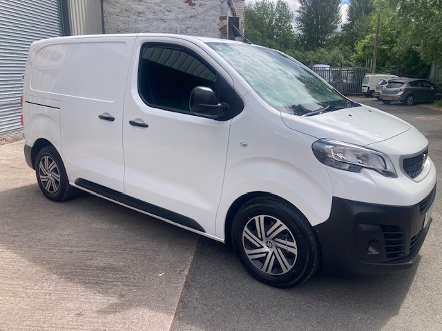 Peugeot Expert Mpv White