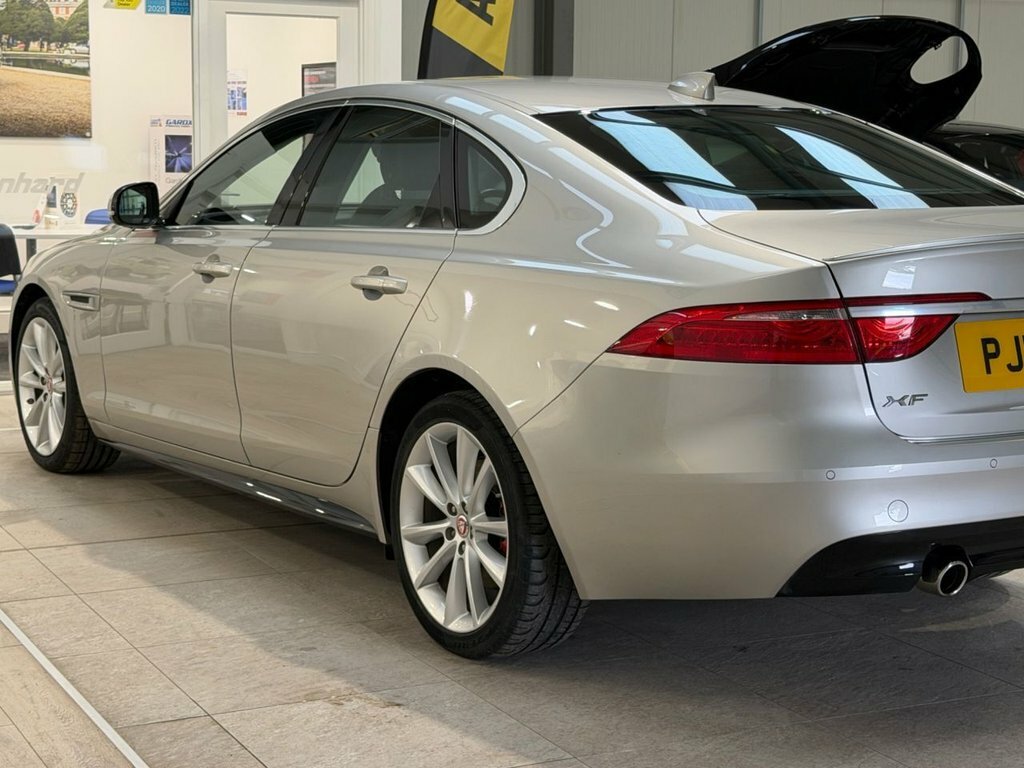 Jaguar XF 3.0L D V6 S Red Black Leather Panoramic Roof White #28