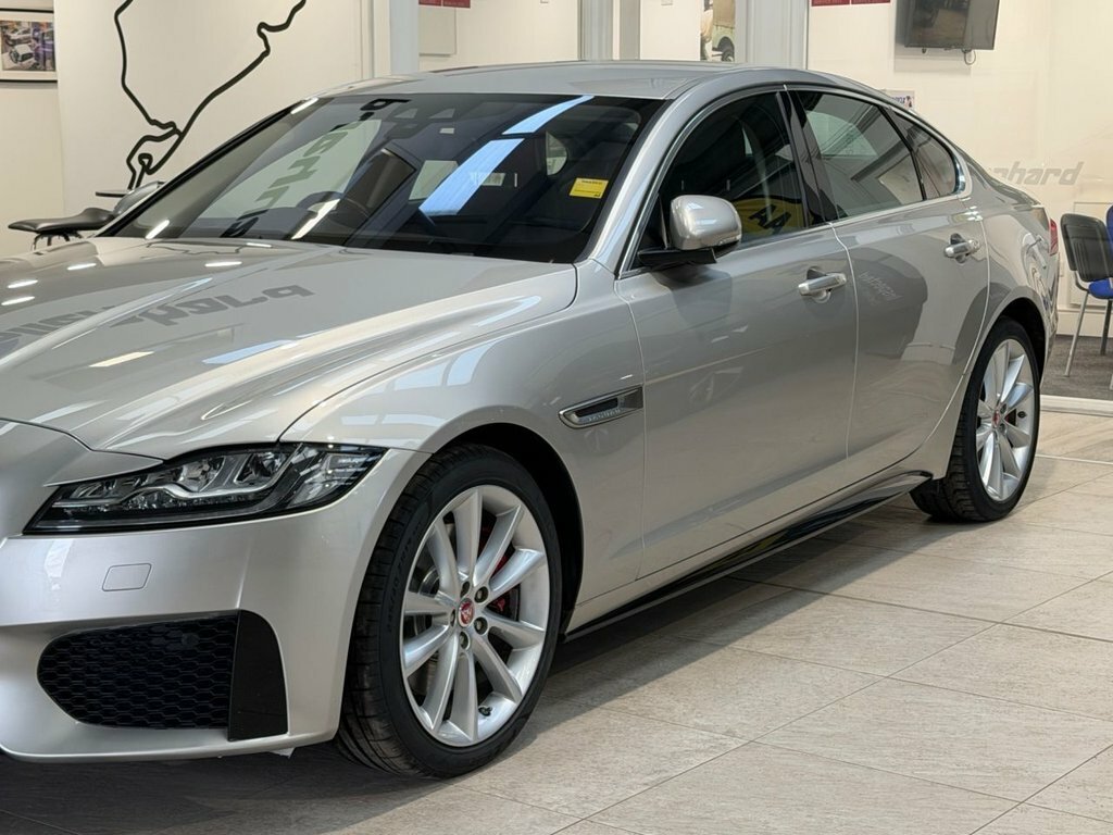 Jaguar XF 3L S Gold #5