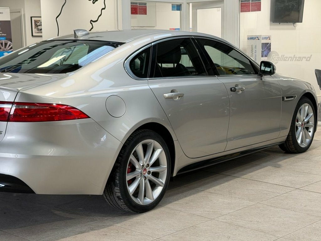 Jaguar XF 3.0L D V6 S Red Black Leather Panoramic Roof White #29