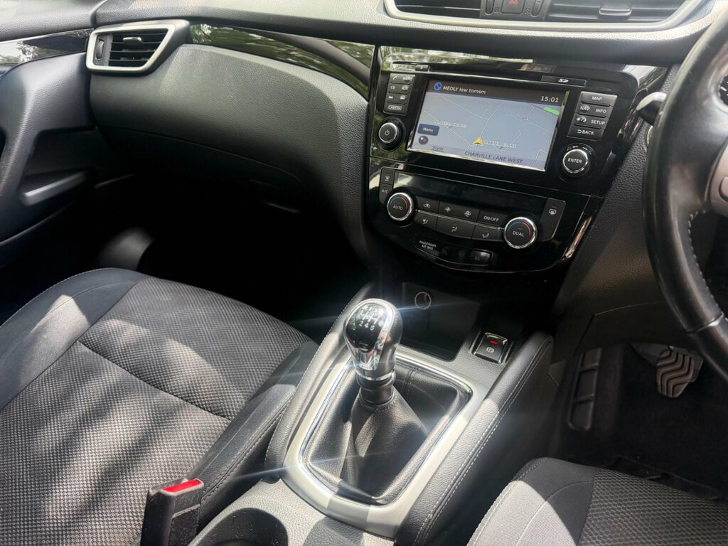 Nissan Qashqai 1.2 Dig-t N-tec Beige #8