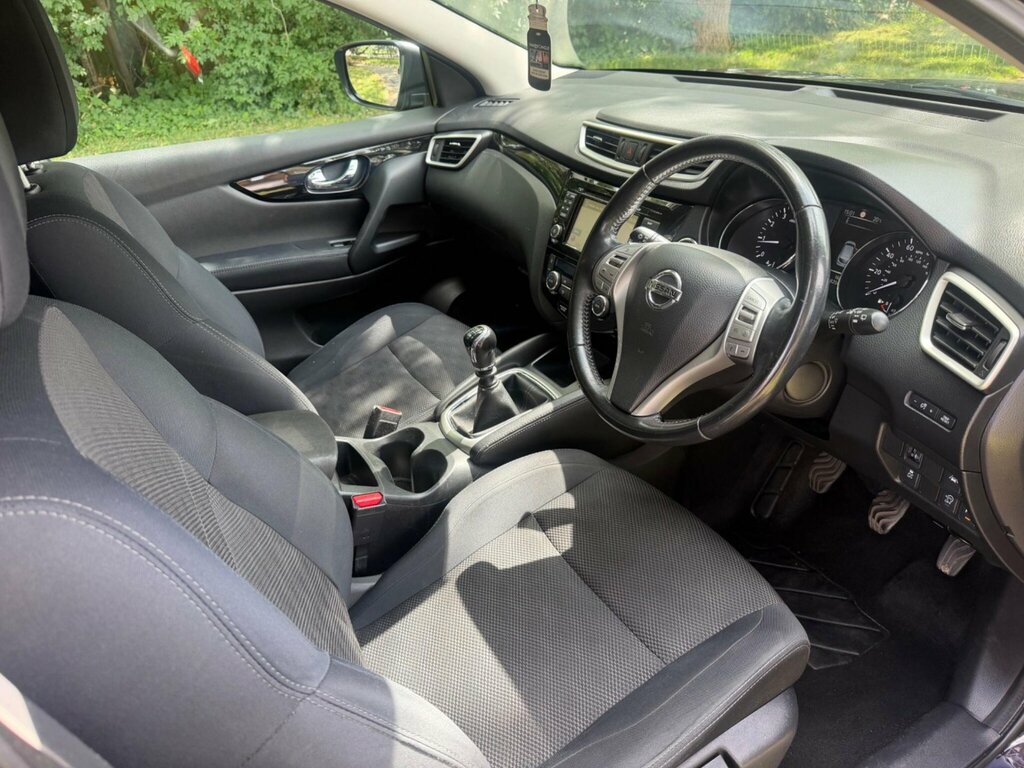 Nissan Qashqai 1.2 Dig-t N-tec Beige #4