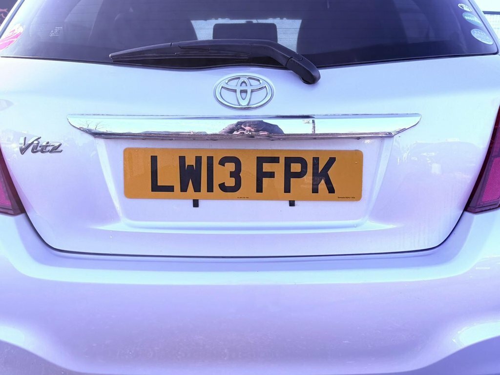 Toyota Vitz 5dr Auto Purple #3
