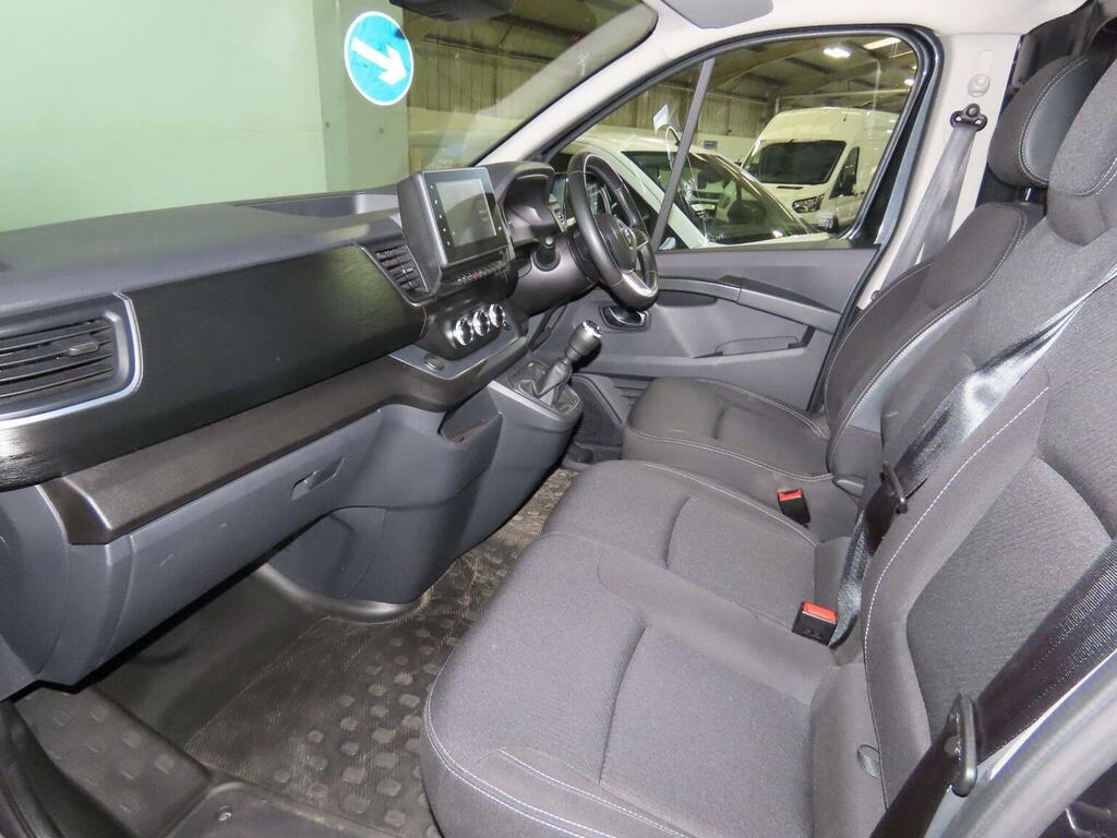 Renault Trafic 2.0 Dci Blue 30 Business Lwb Euro 6 Ss Grey #7