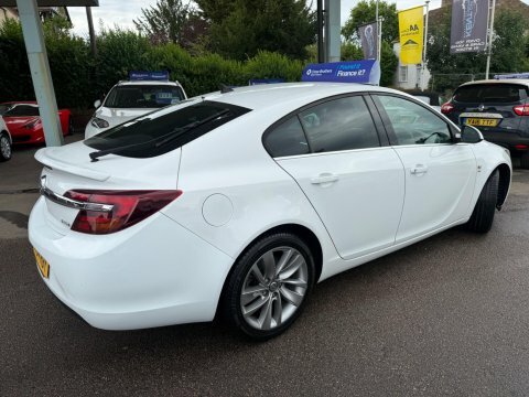 Vauxhall Insignia 1.8, Limited Edition, 5Dr, 138 Bhp. White #13