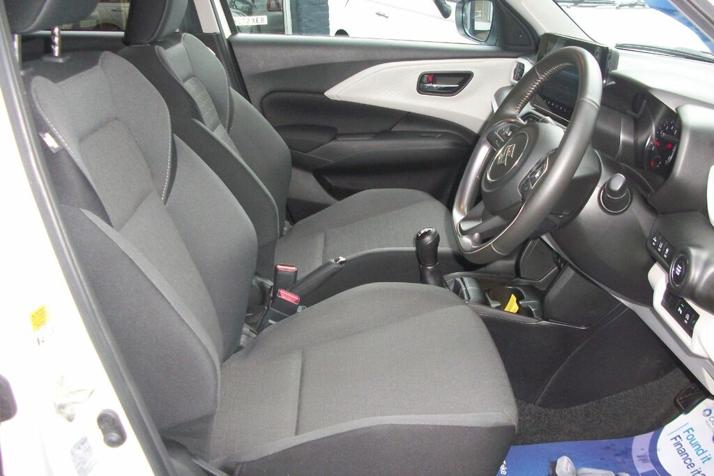Suzuki Swift 1.2 Motion Mhev SG25DXC White #2