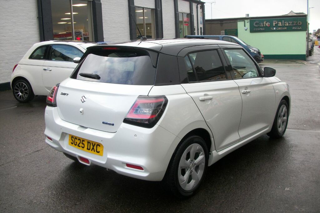 Suzuki Swift 1.2 Motion Mhev SG25DXC White #6