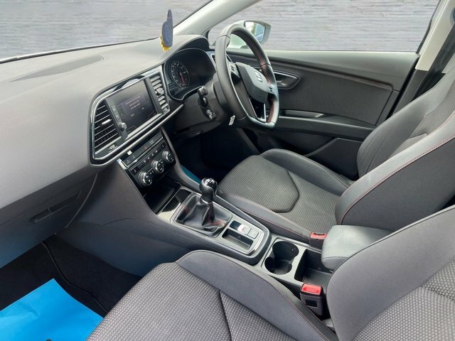 Seat Leon Tsi Fr Technology Hatchback White #3