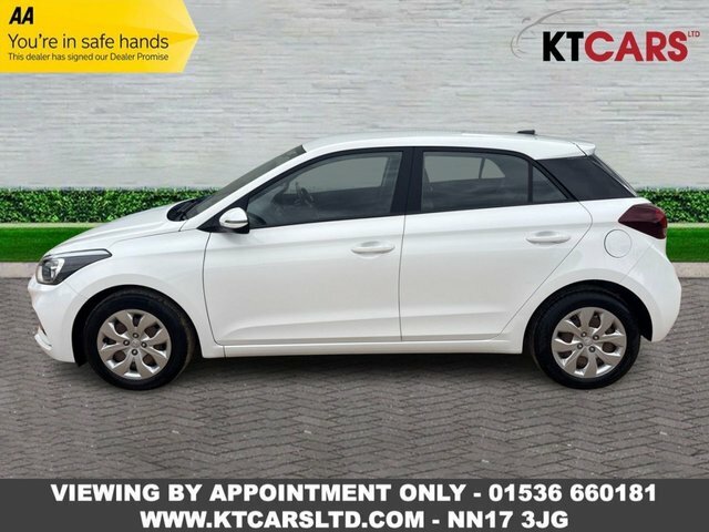 Hyundai I20 S Connect Hatchback White #2