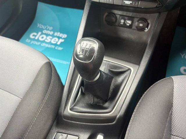 Hyundai I20 1.2 Premium Nav Euro 6 Ss Blue #31