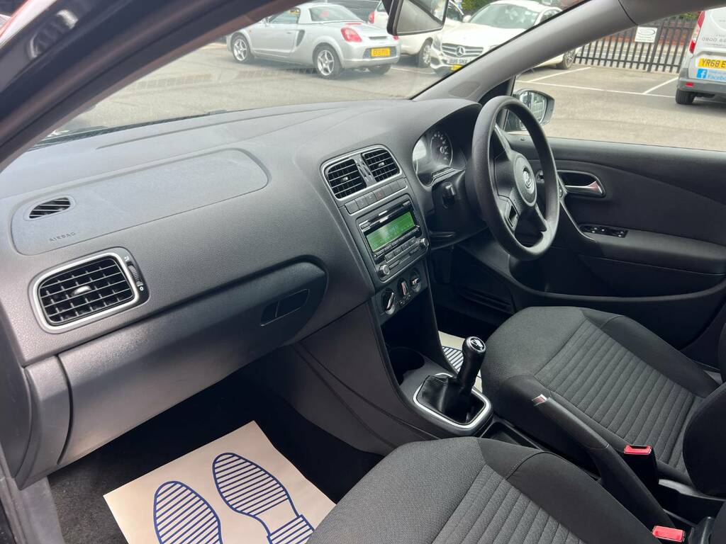 Volkswagen Polo 1.2 60 Match Silver #7