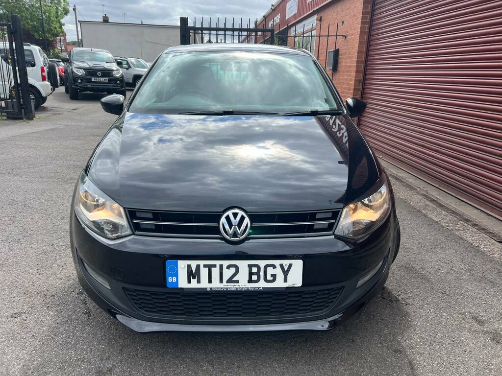 Volkswagen Polo 1.2 60 Match Silver #2